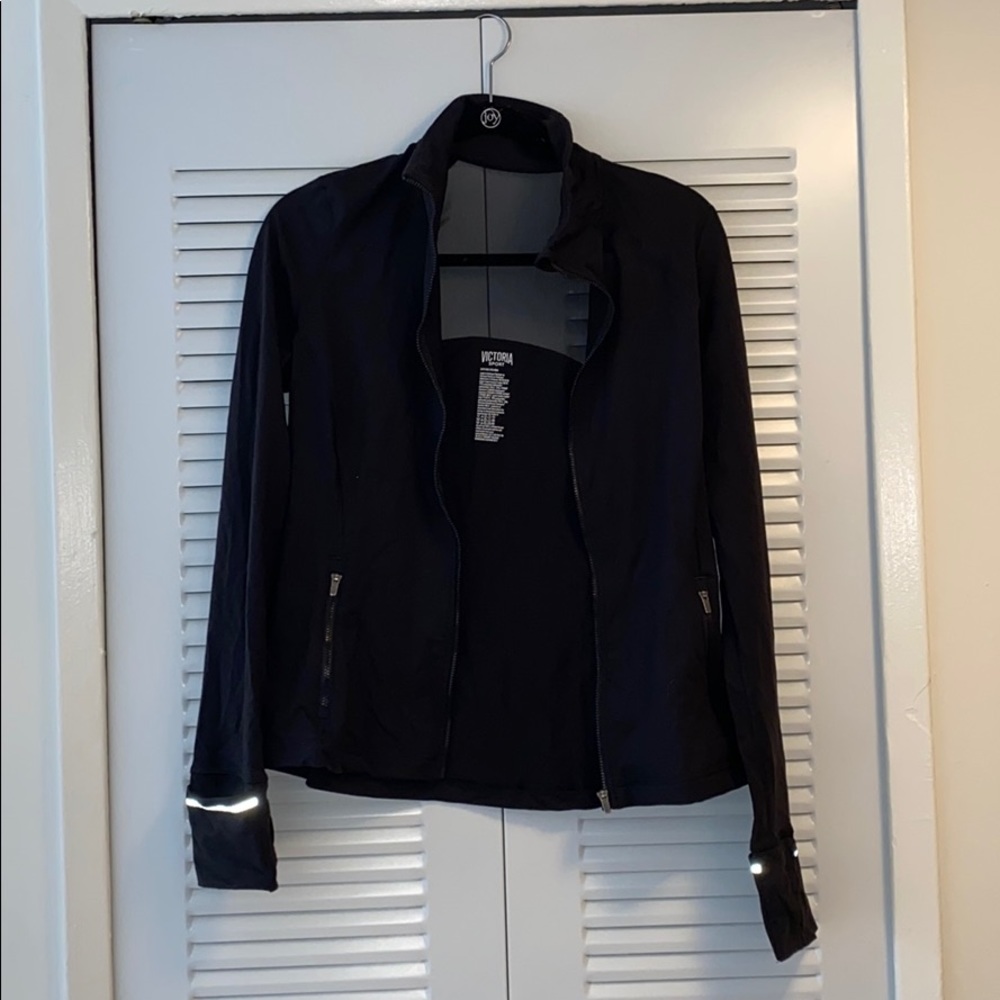 Victoria Sport Zip-Up Jacket w/ Thumb Holes